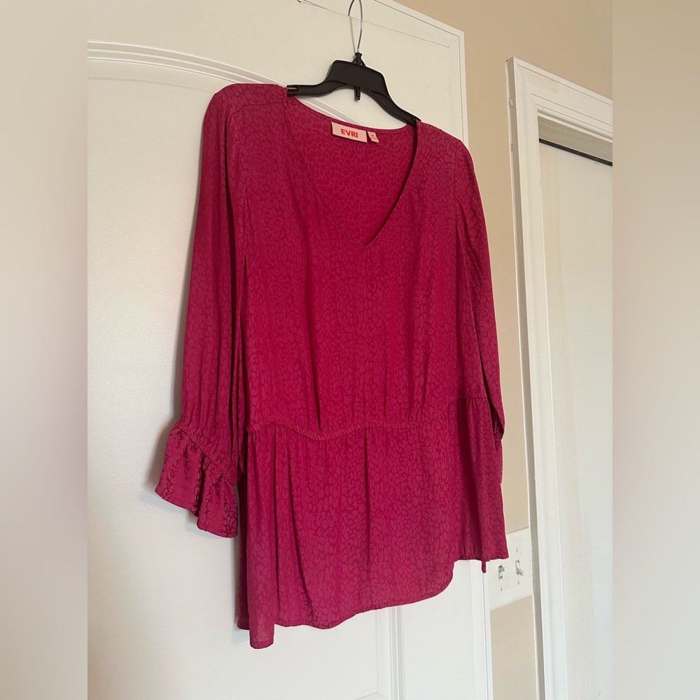 EVRI Size 0X Blouse
